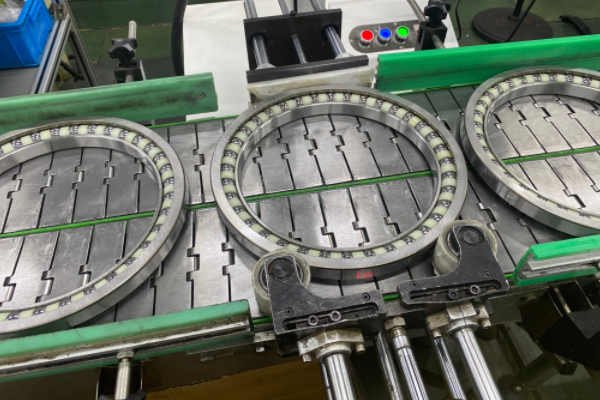 加工中心軸承壞了影響精度嗎？