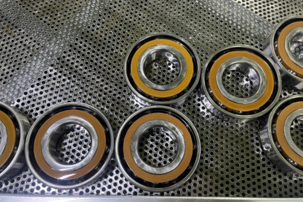 數(shù)控車床更換主軸軸承麻煩嗎？